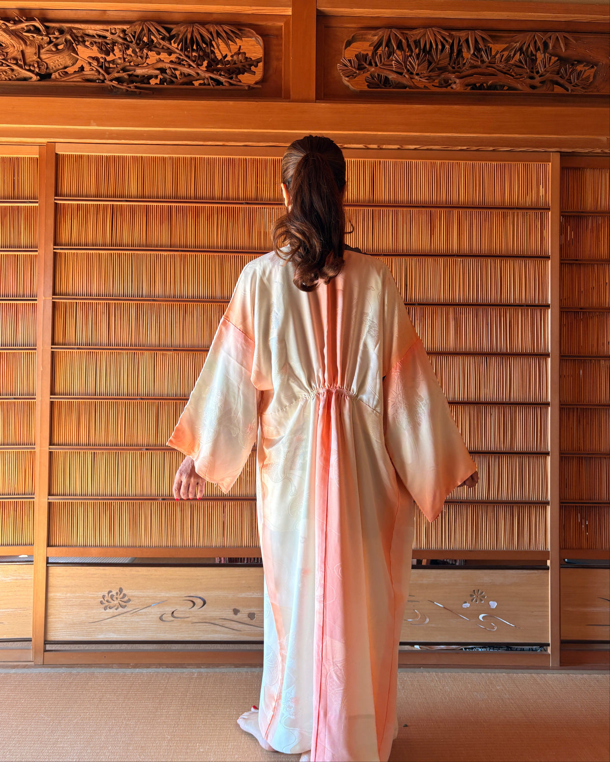 Vintage Japanese Silk Nagajuban Robe – Soft Pink & Ivory