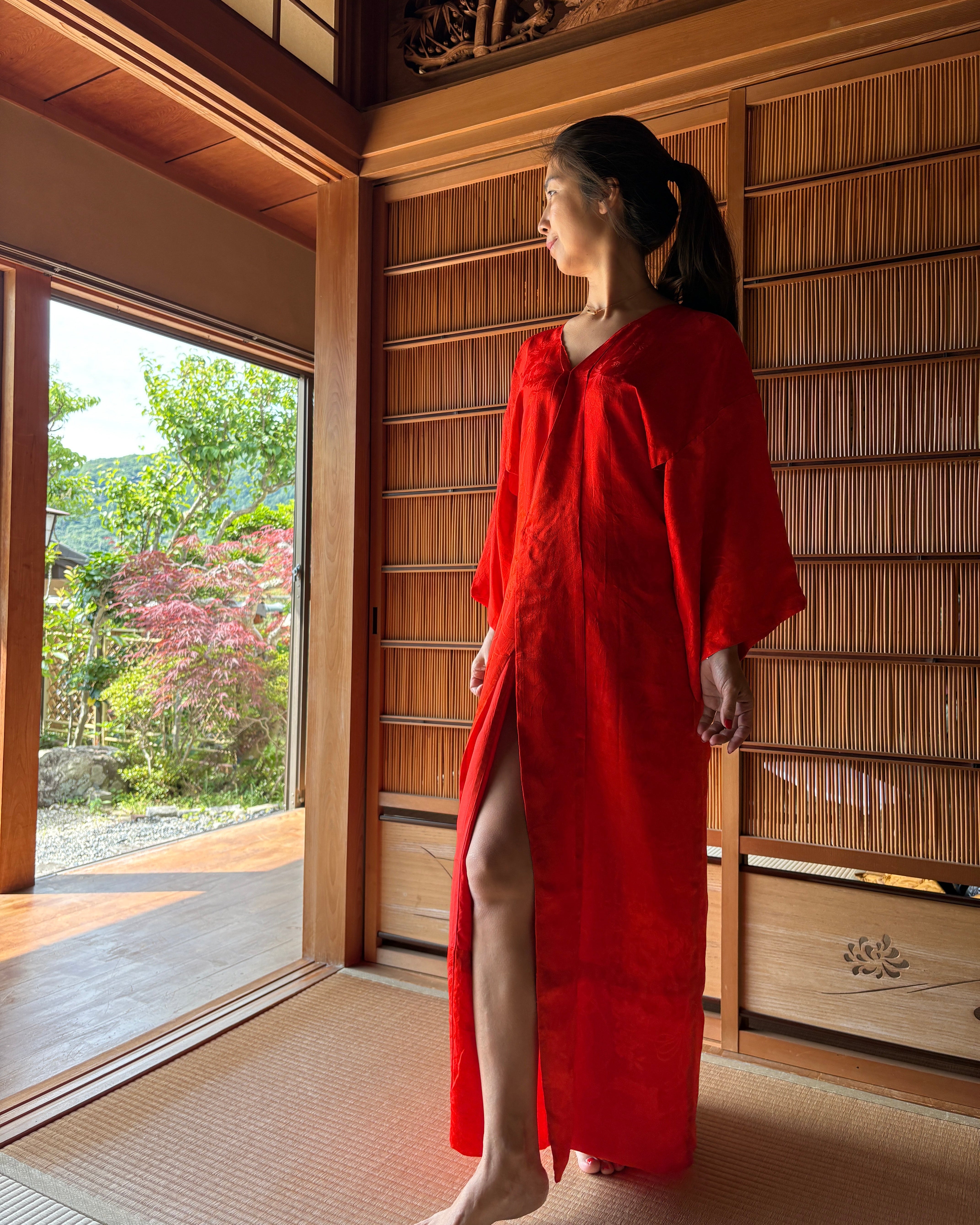 Hidden Vermilion Silk Robe – Vintage Japanese Juban