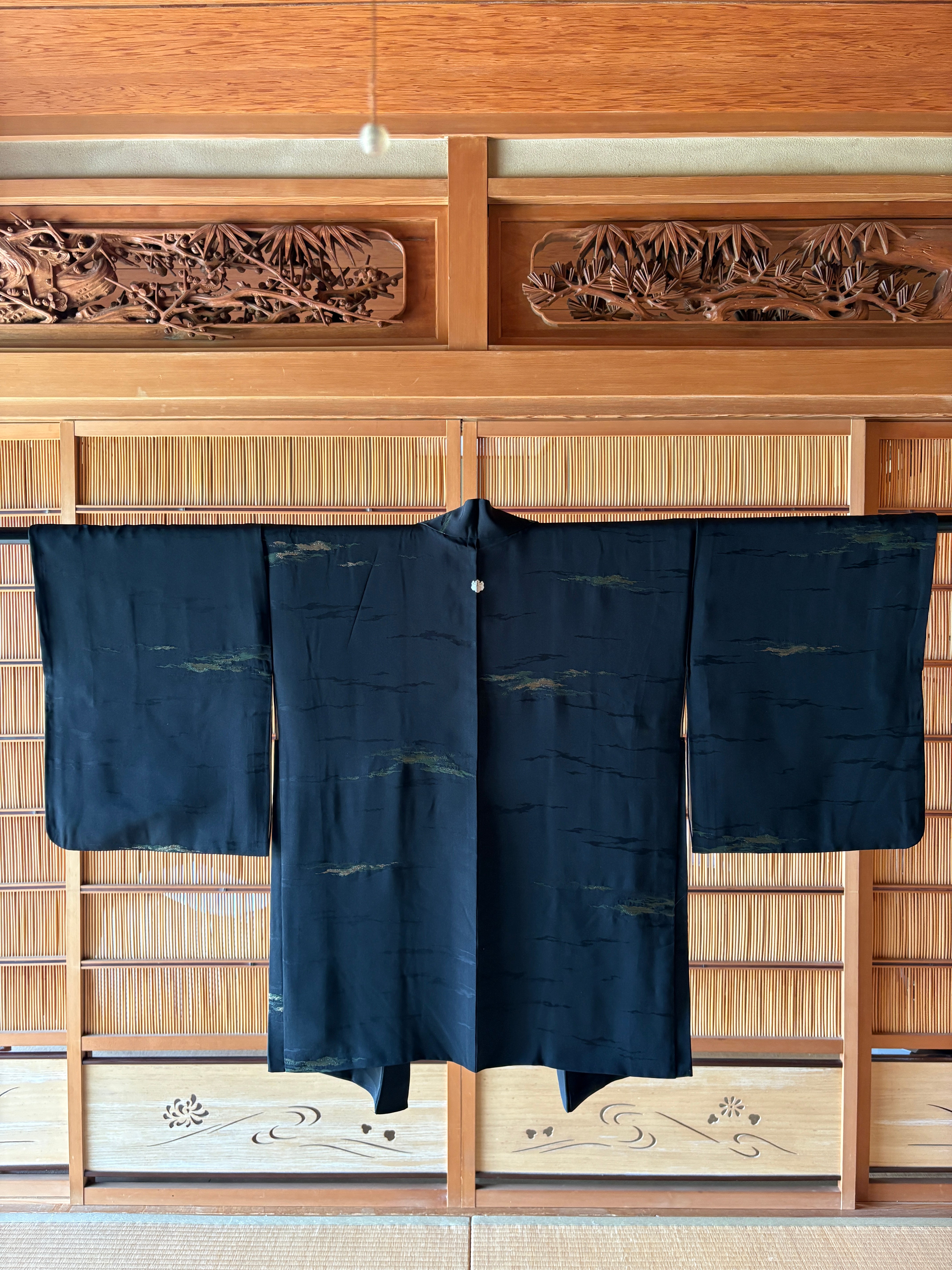 Vintage Silk Haori – Black with Golden Mist Motif