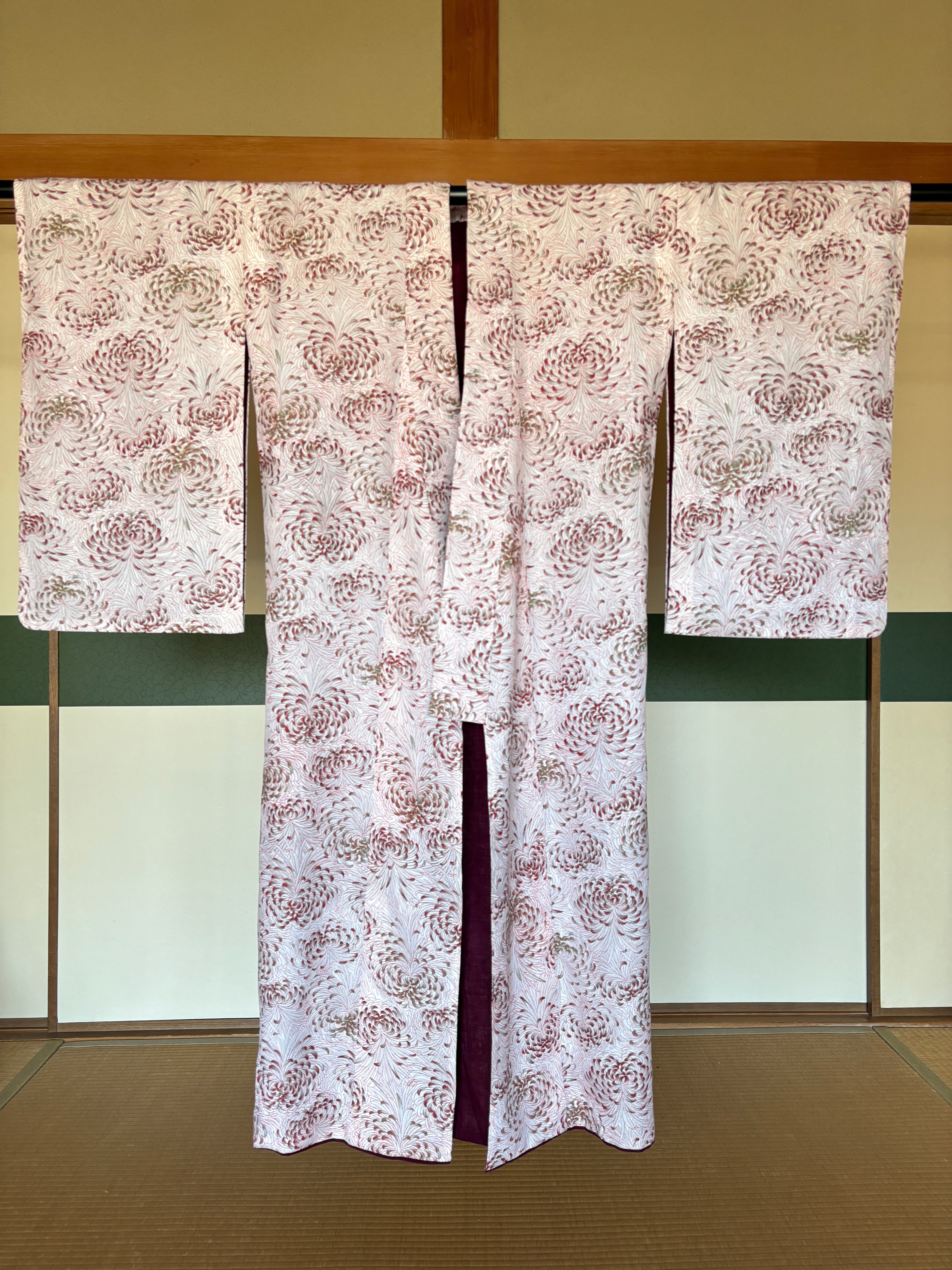 Chrysanthemum Pattern Long Robe – Deep Red