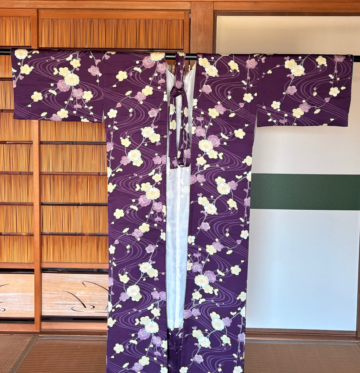 Hand-Sewn Japanese Kimono Robe with Belt – Deep Purple Floral