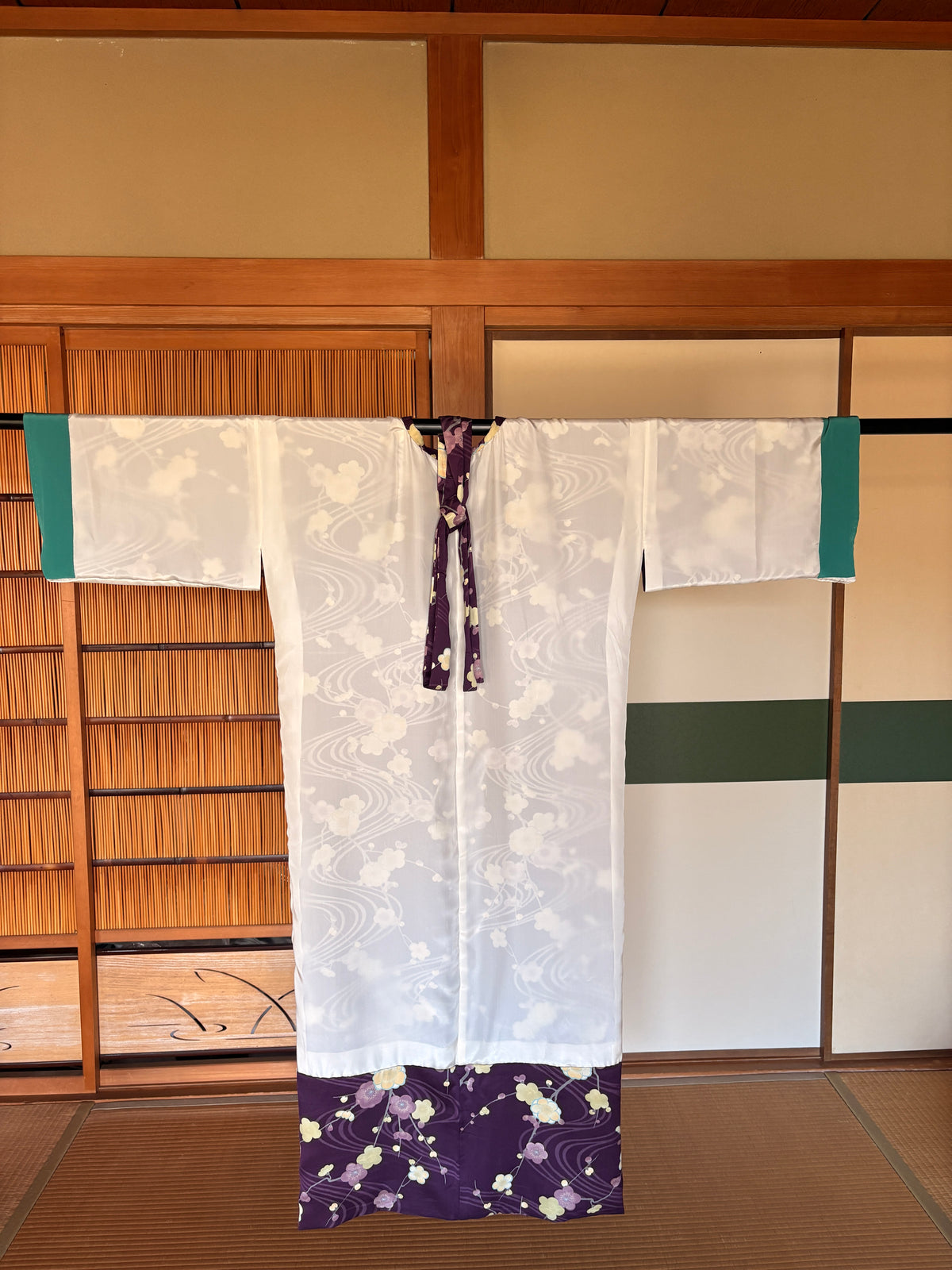 Hand-Sewn Japanese Kimono Robe with Belt – Deep Purple Floral