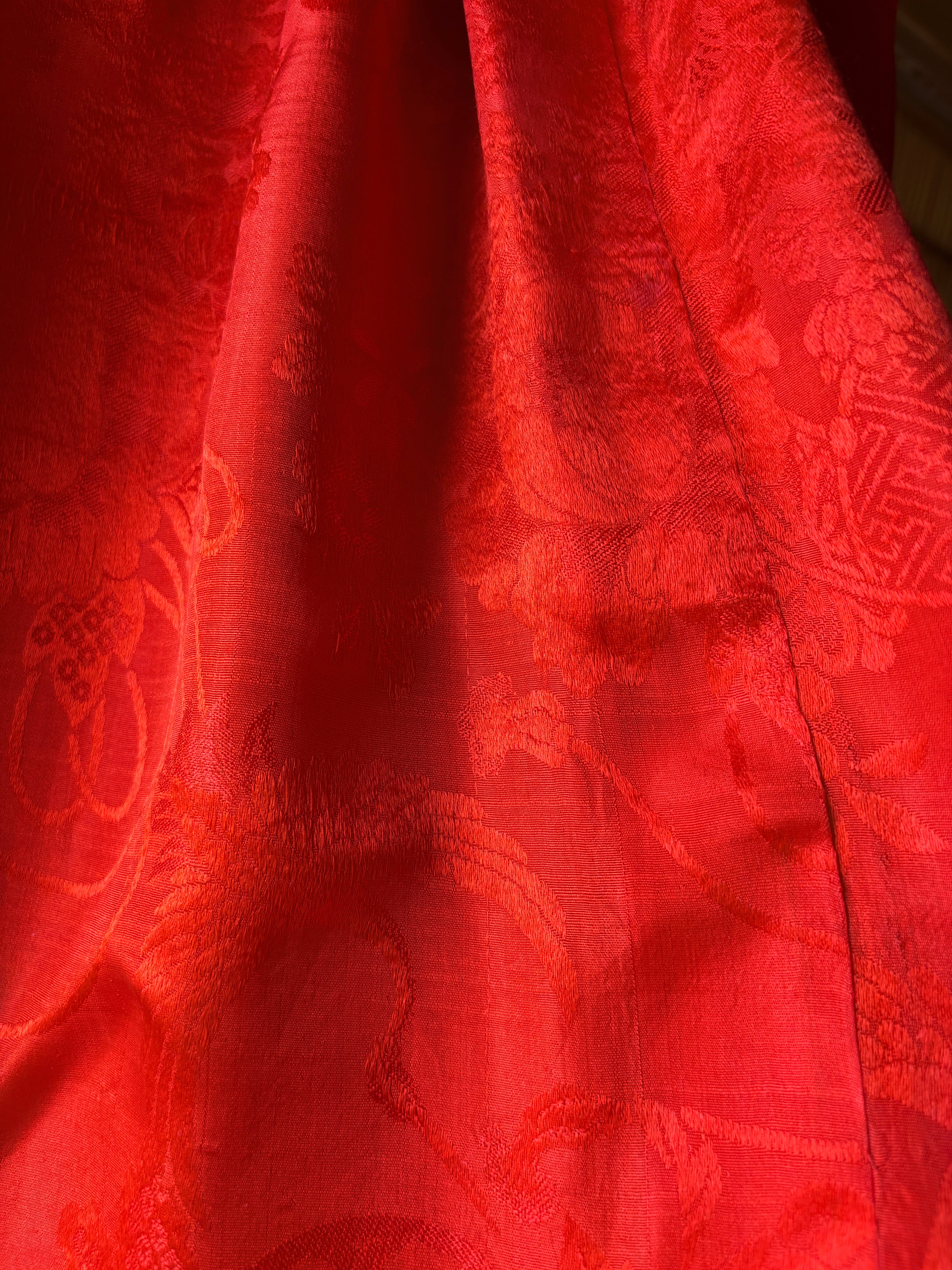 Hidden Vermilion Silk Robe – Vintage Japanese Juban