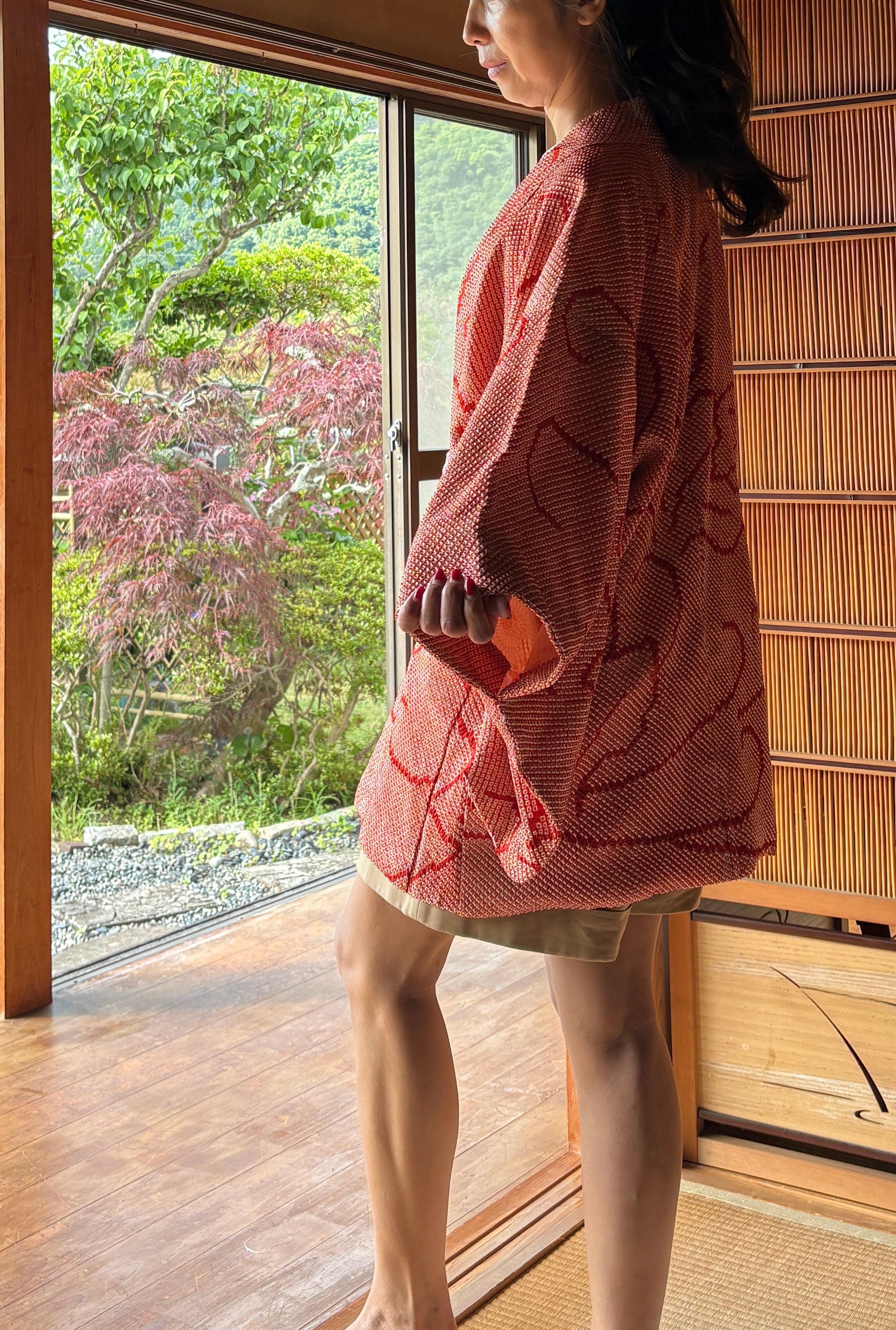 Vintage Silk Shibori Haori – Crimson Blossom
