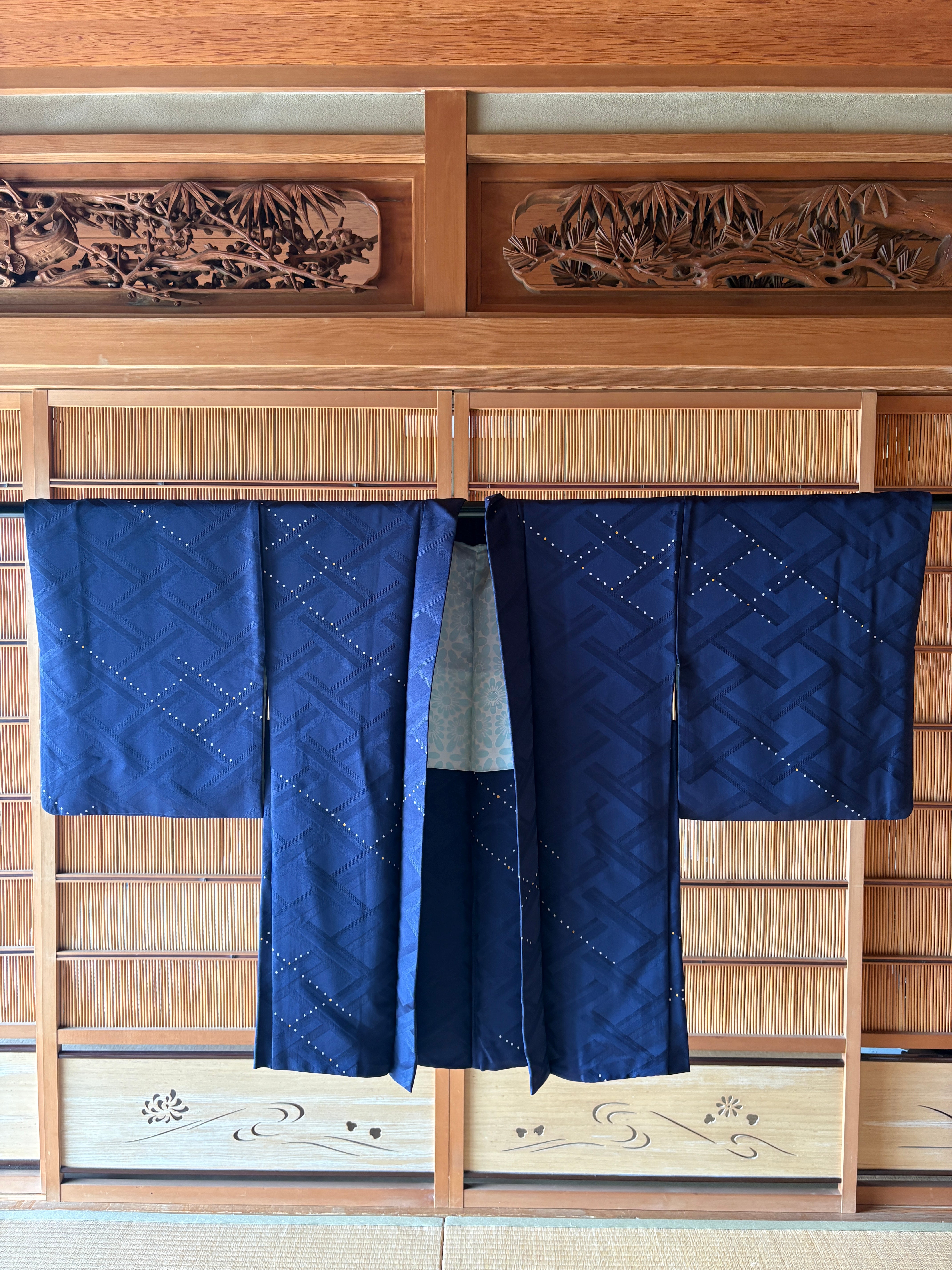 Vintage Silk Haori – Midnight Indigo Diamond Weave with Hidden Floral Lining
